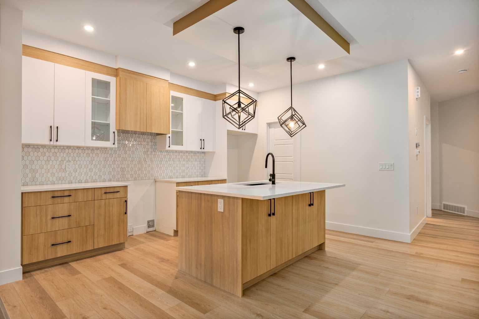109 Topaz Place 