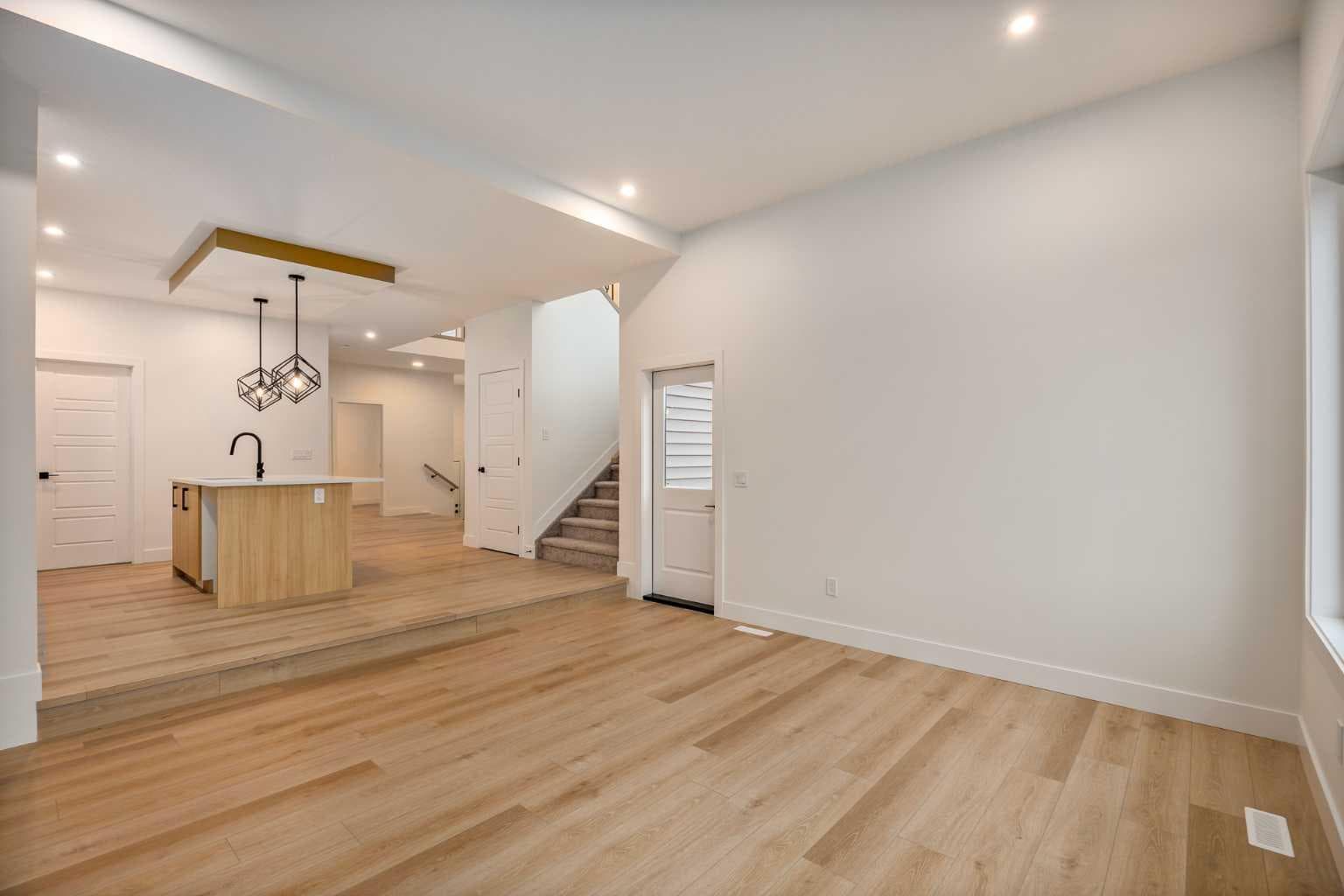109 Topaz Place 