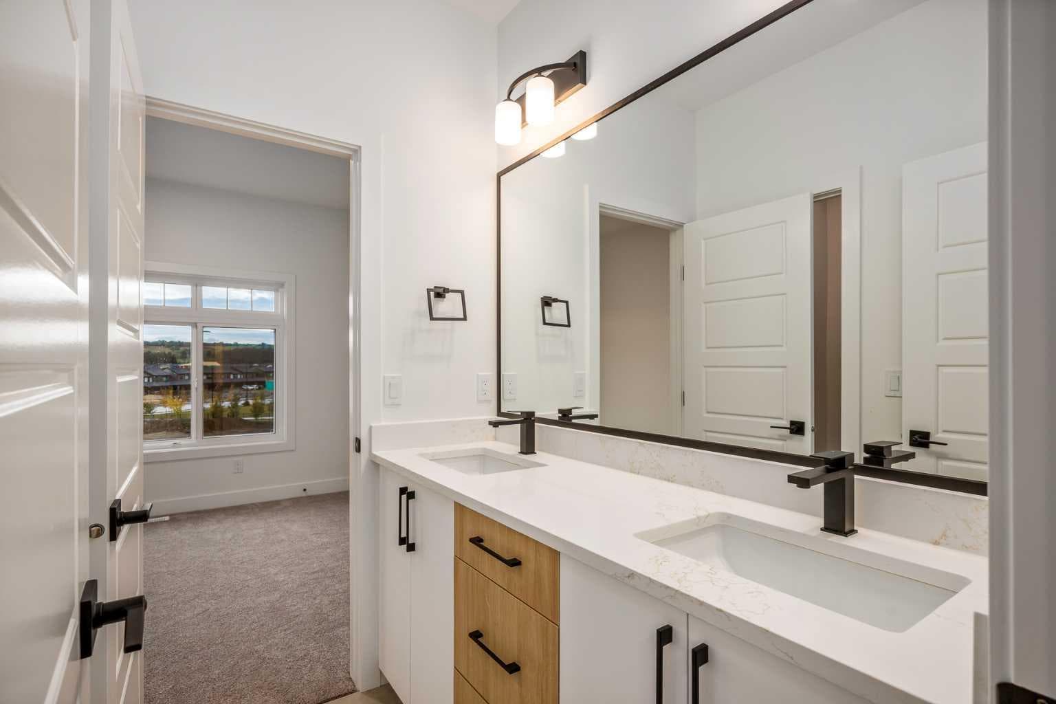 109 Topaz Place 