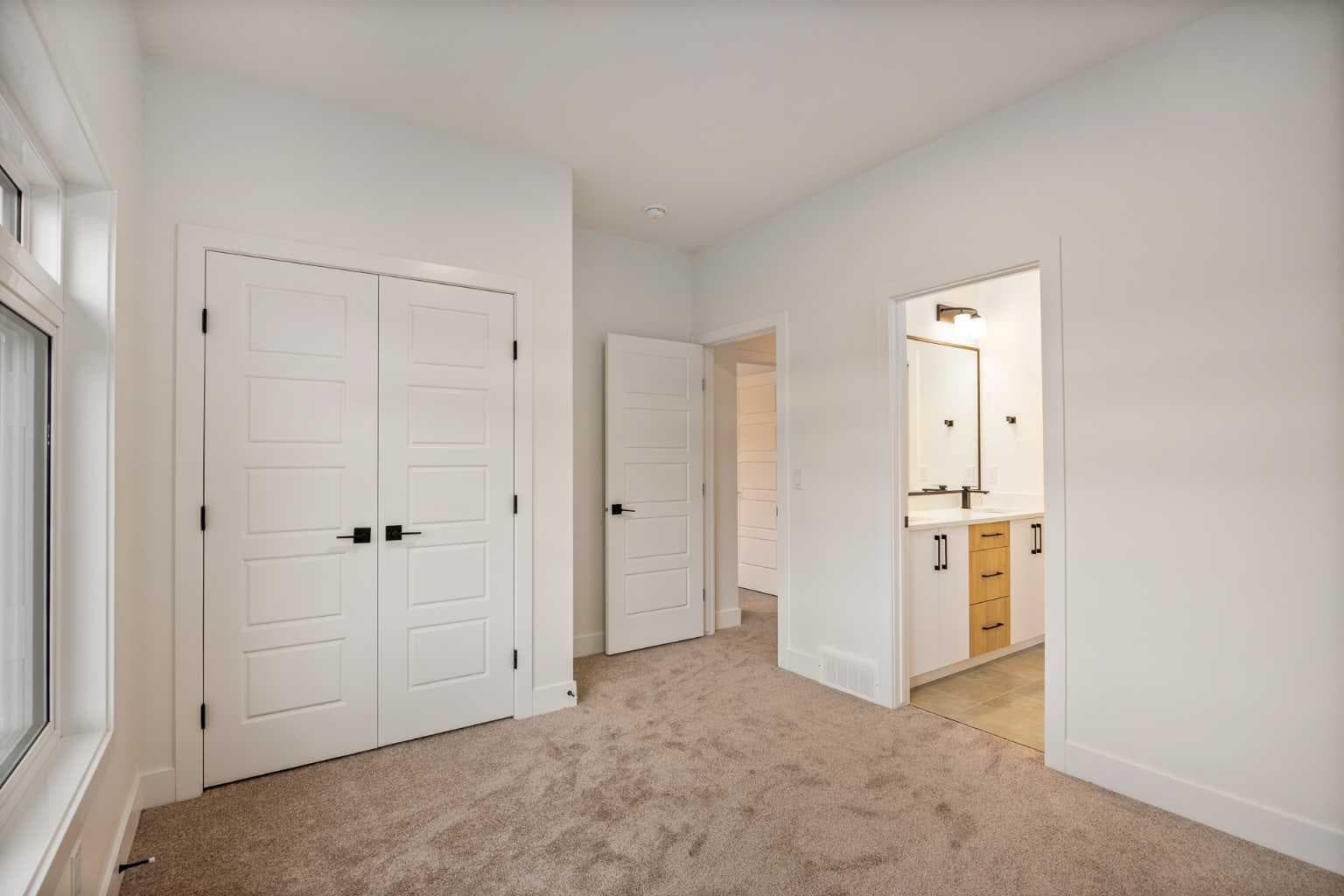 109 Topaz Place 