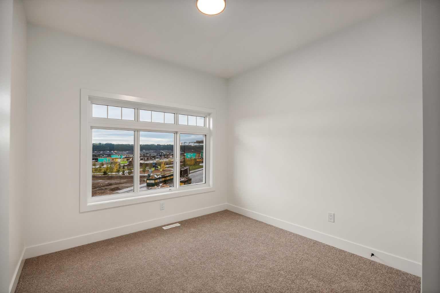 109 Topaz Place 