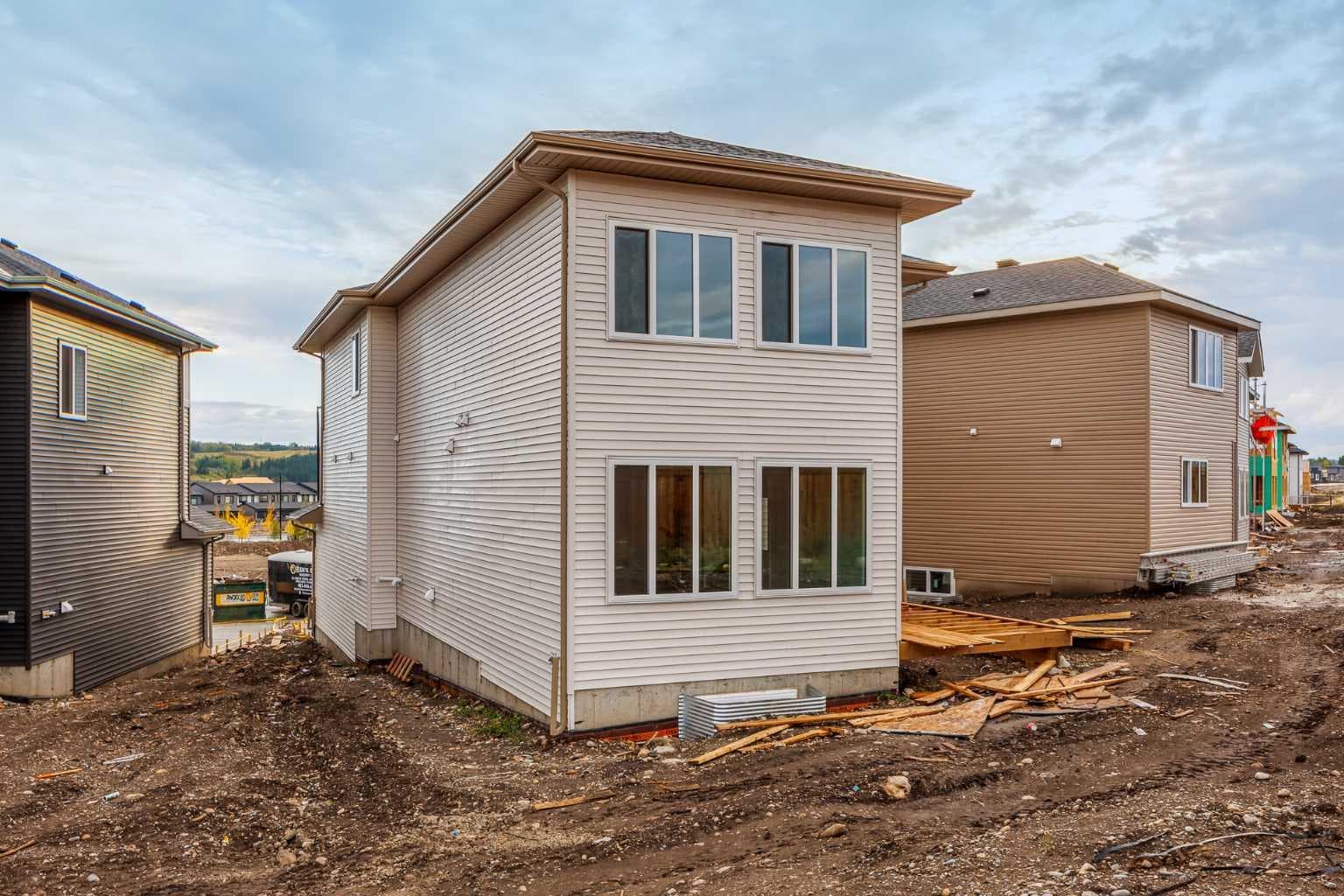 109 Topaz Place 