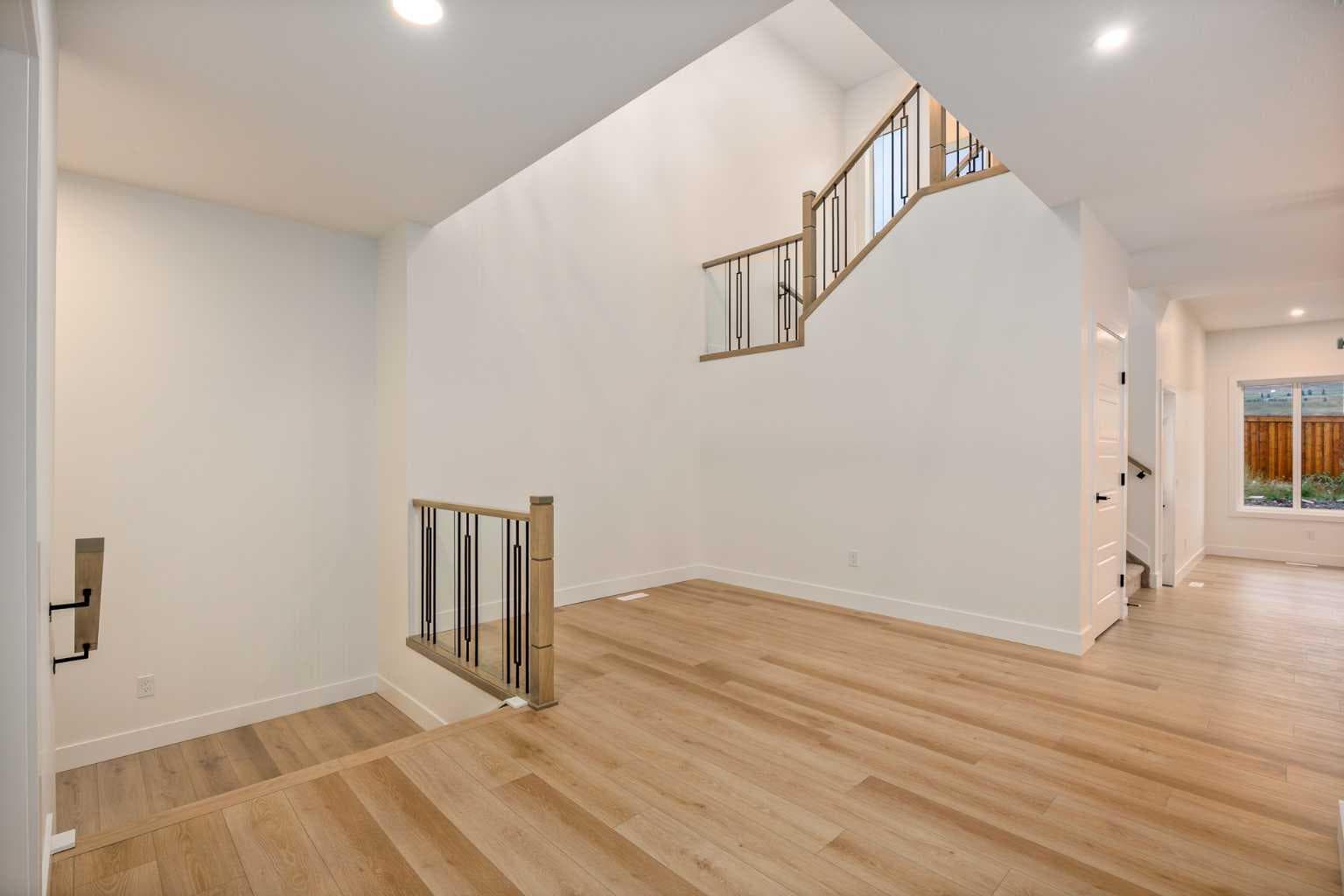 109 Topaz Place 
