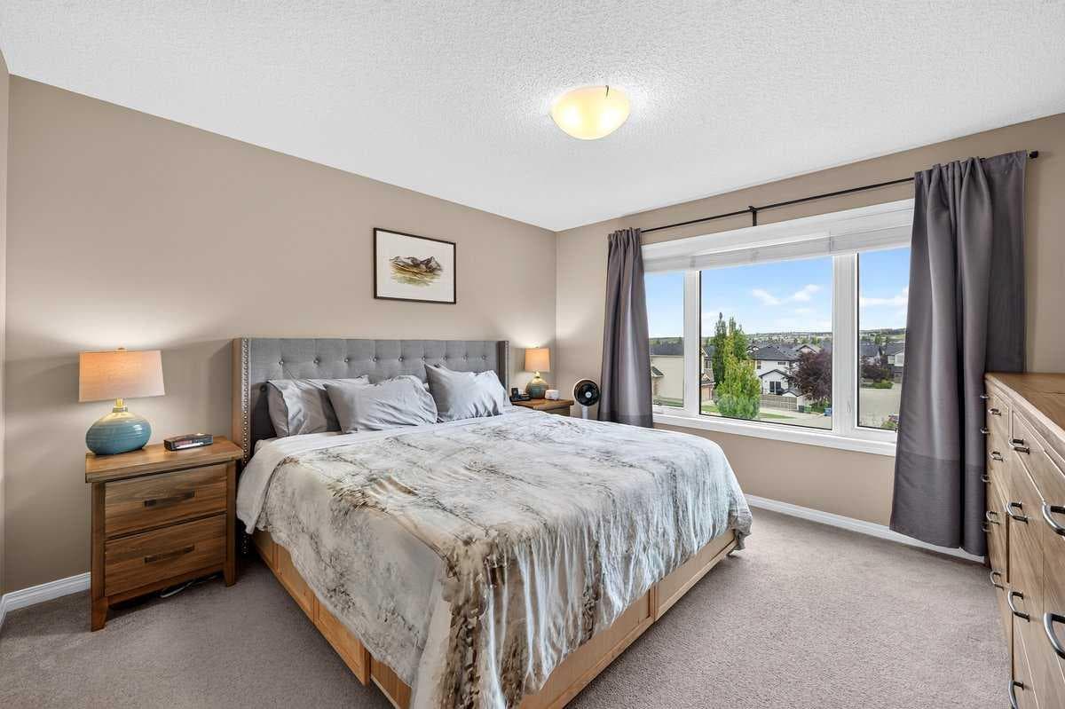 276 Kincora Glen Rise NW