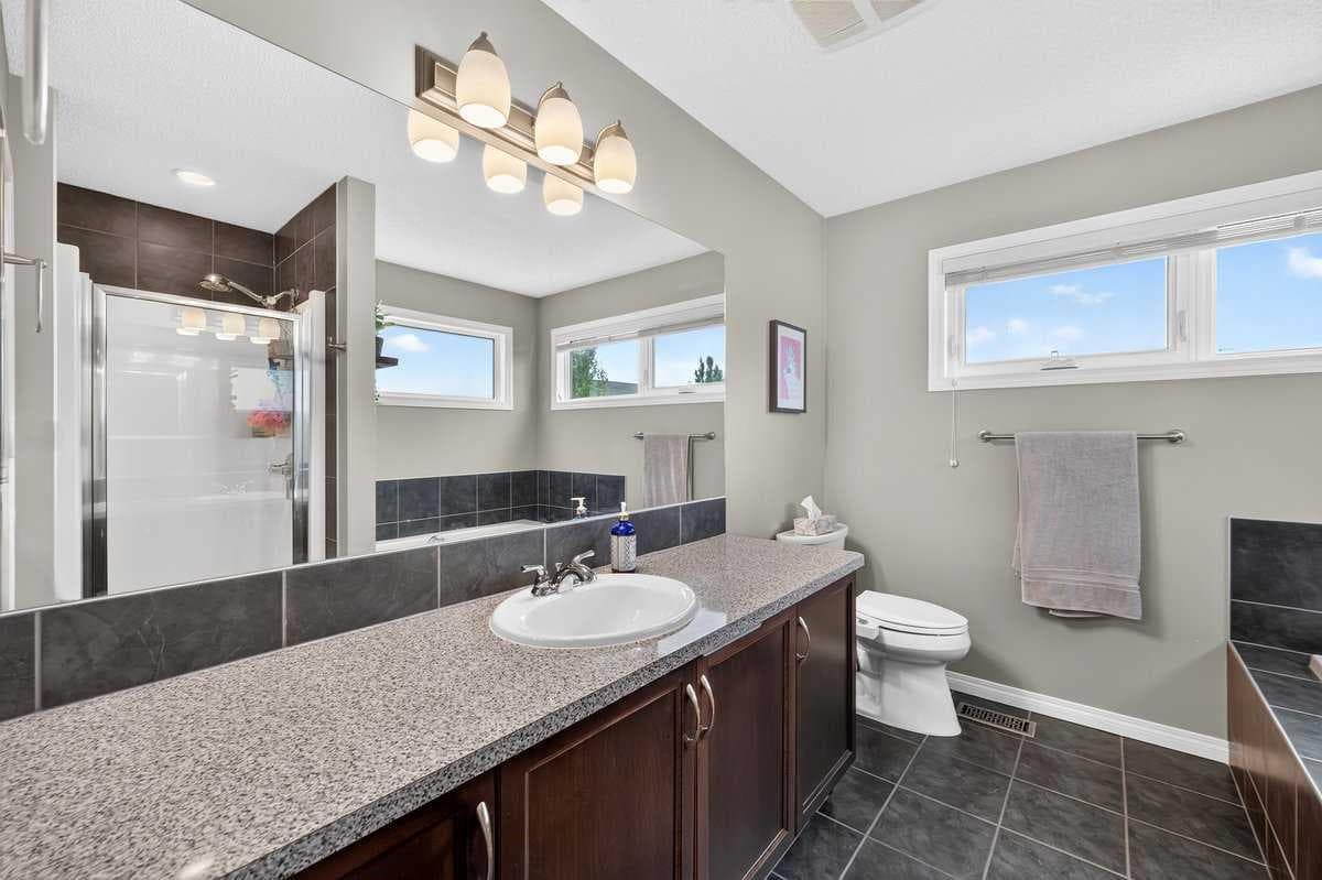 276 Kincora Glen Rise NW