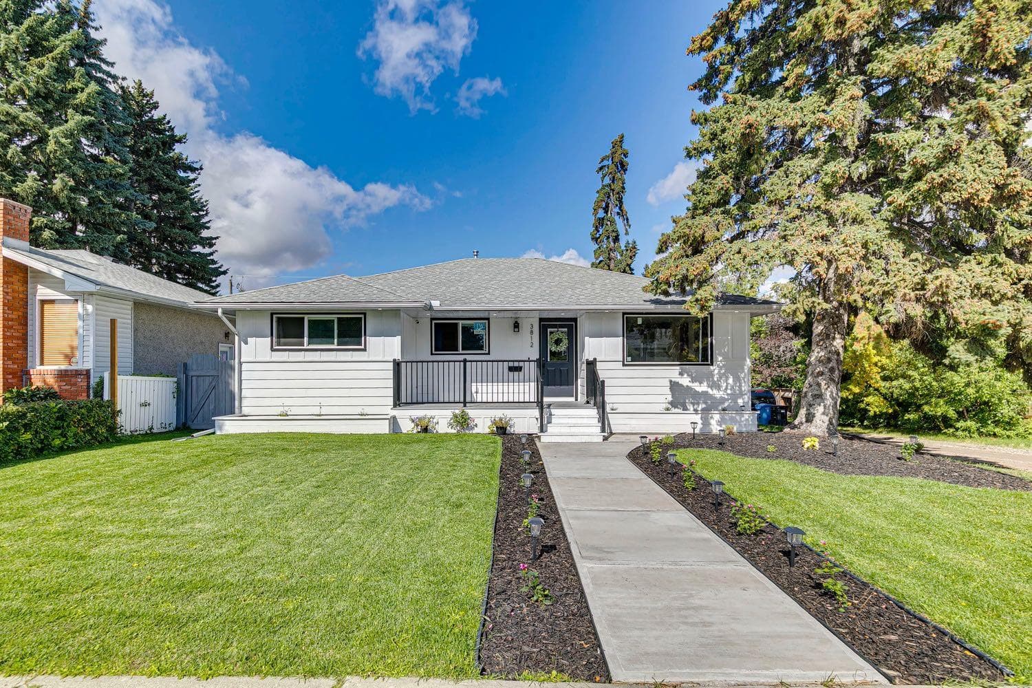 3812 3 Avenue SW