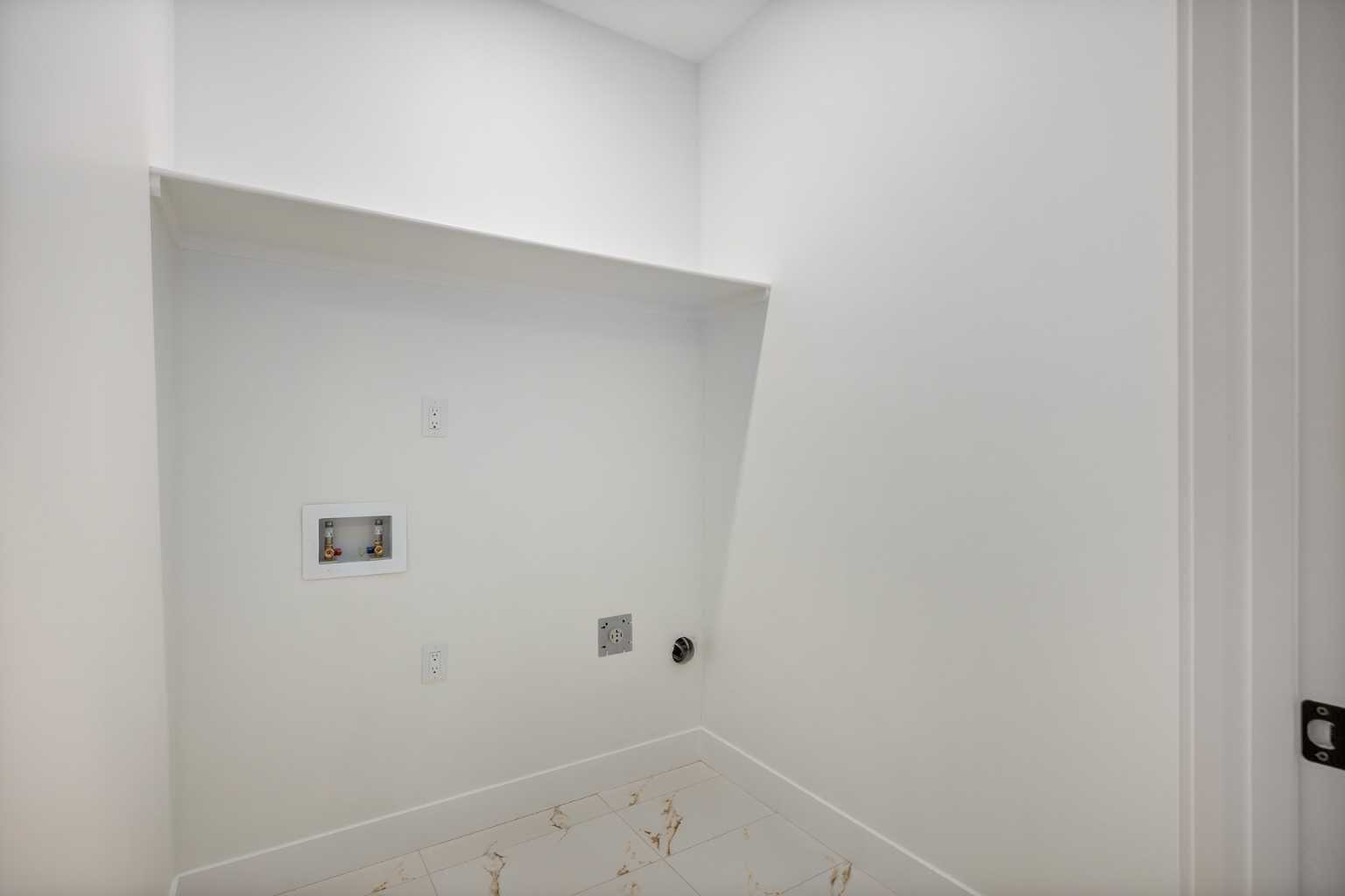 113 Topaz Place 