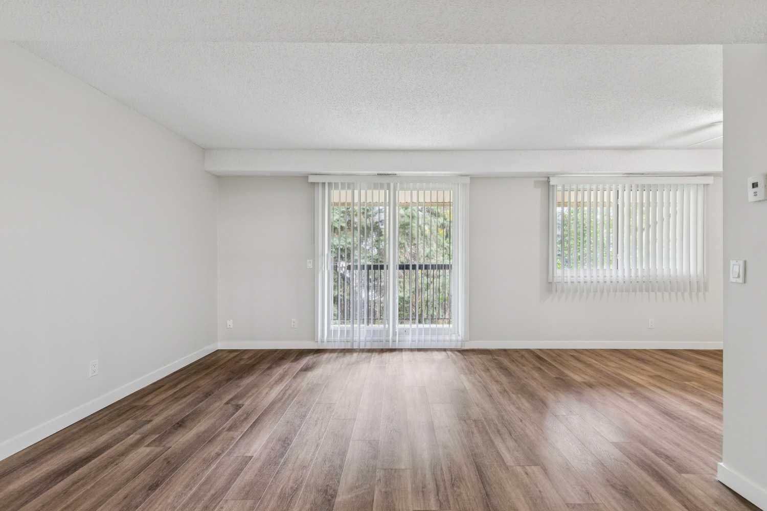 103, 2200 Woodview Drive SW