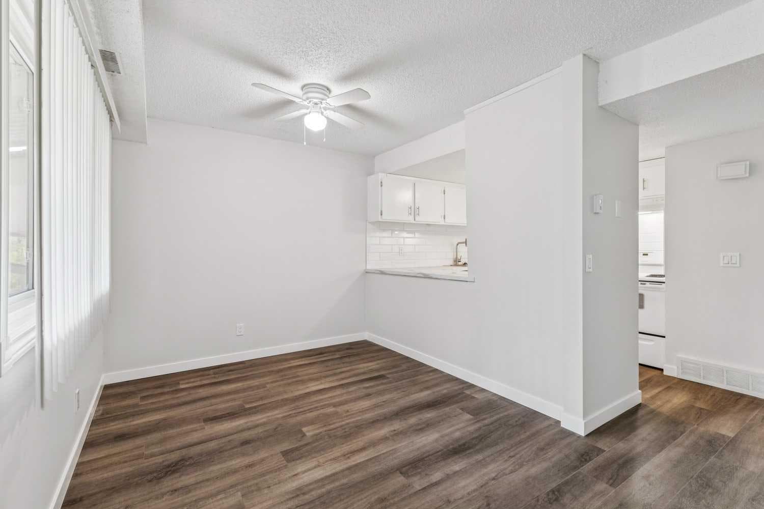 103, 2200 Woodview Drive SW