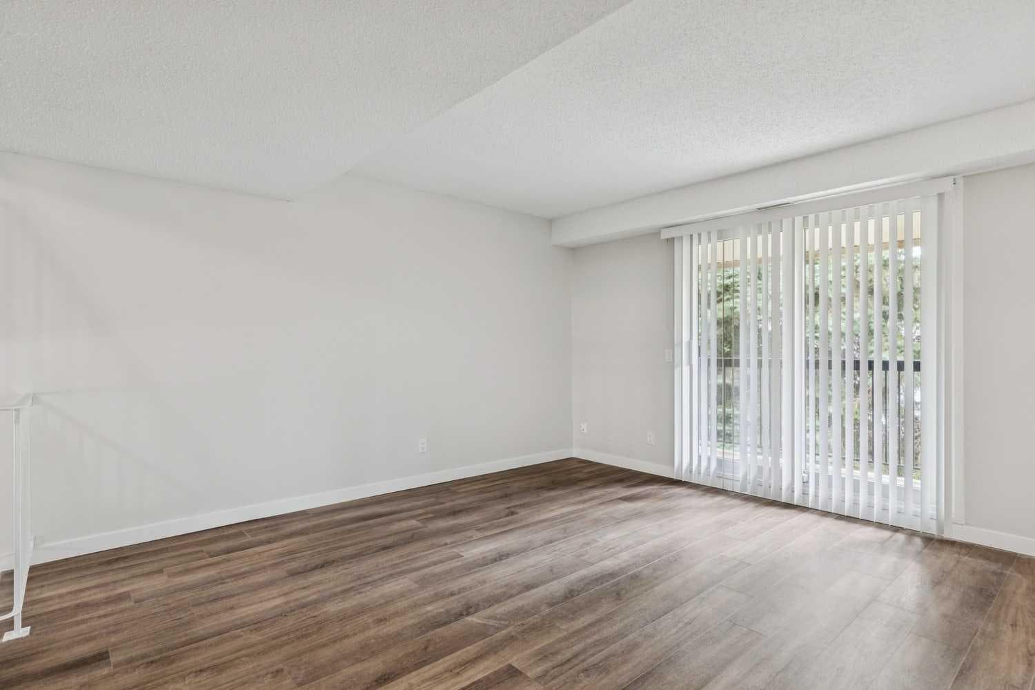 103, 2200 Woodview Drive SW