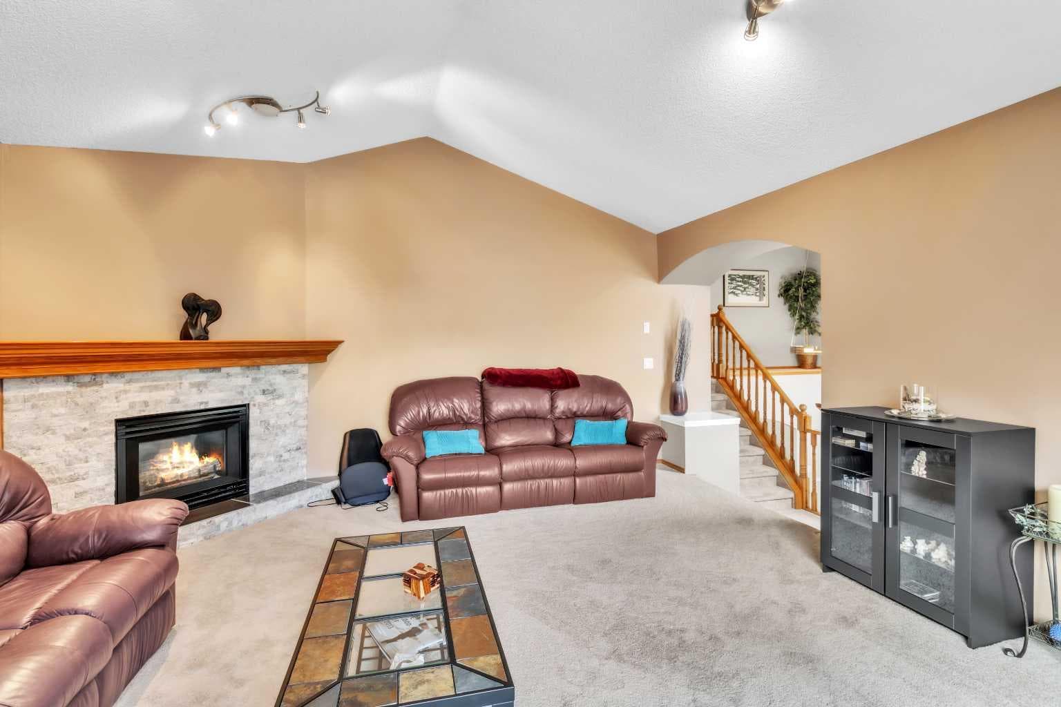 7 Tuscarora Point NW