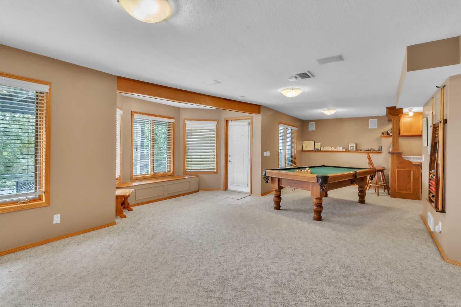 7 Tuscarora Point NW