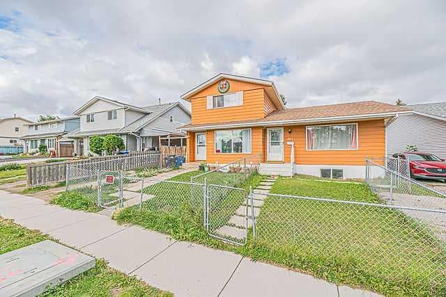 3326 Radcliffe Drive SE