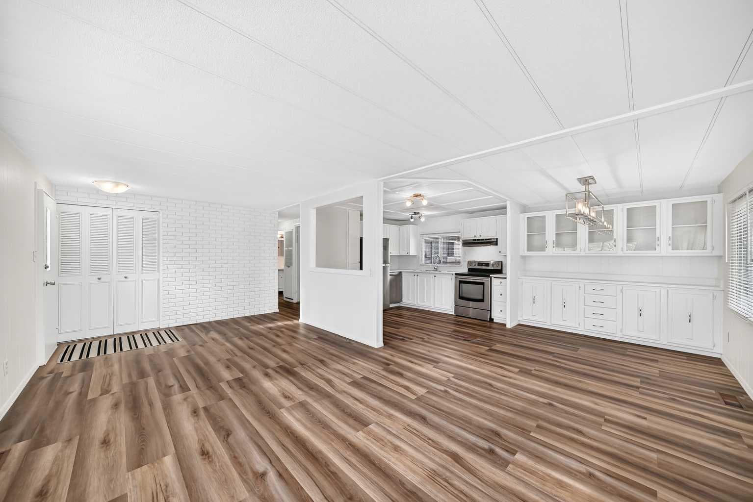 303, 99 Arbour Lake Road NW