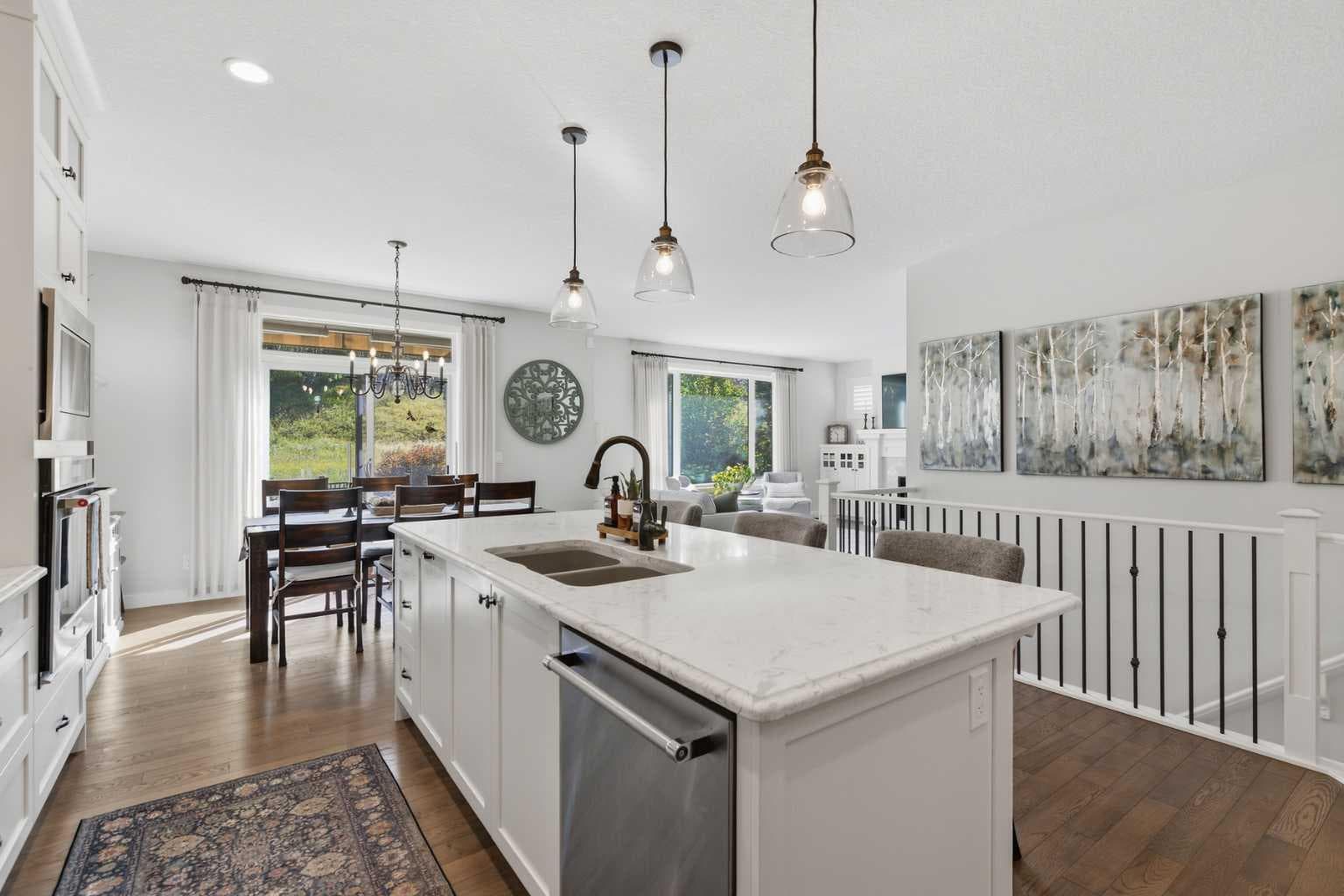 110 Cranbrook Hill SE