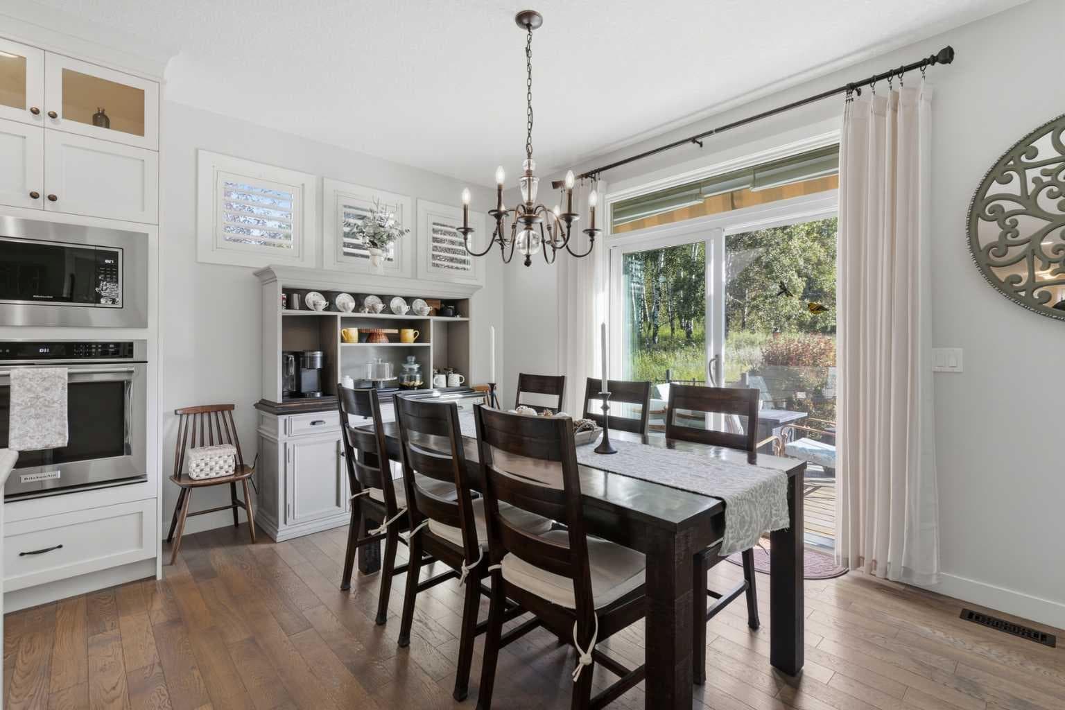 110 Cranbrook Hill SE