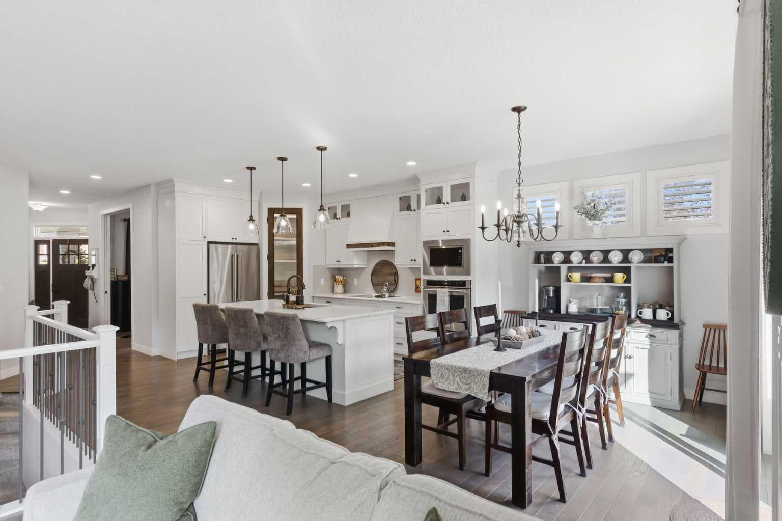 110 Cranbrook Hill SE