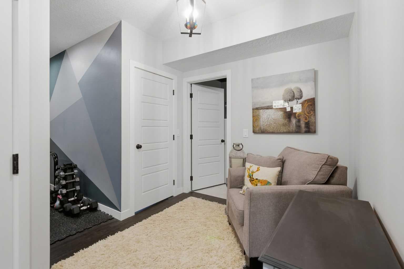 110 Cranbrook Hill SE