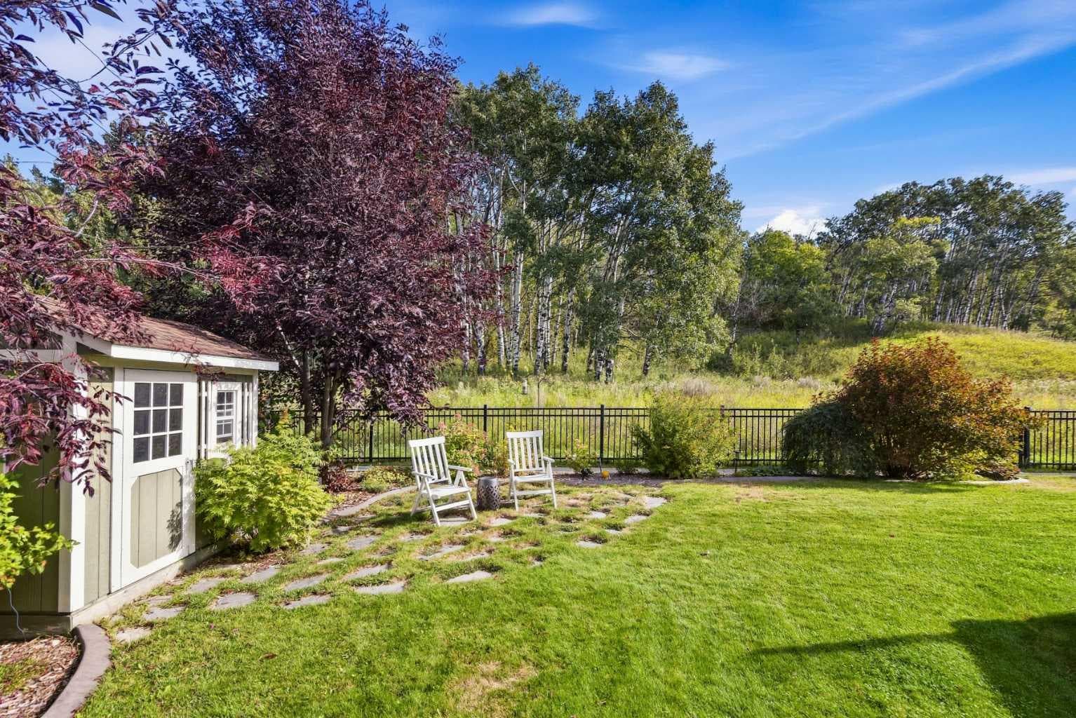 110 Cranbrook Hill SE