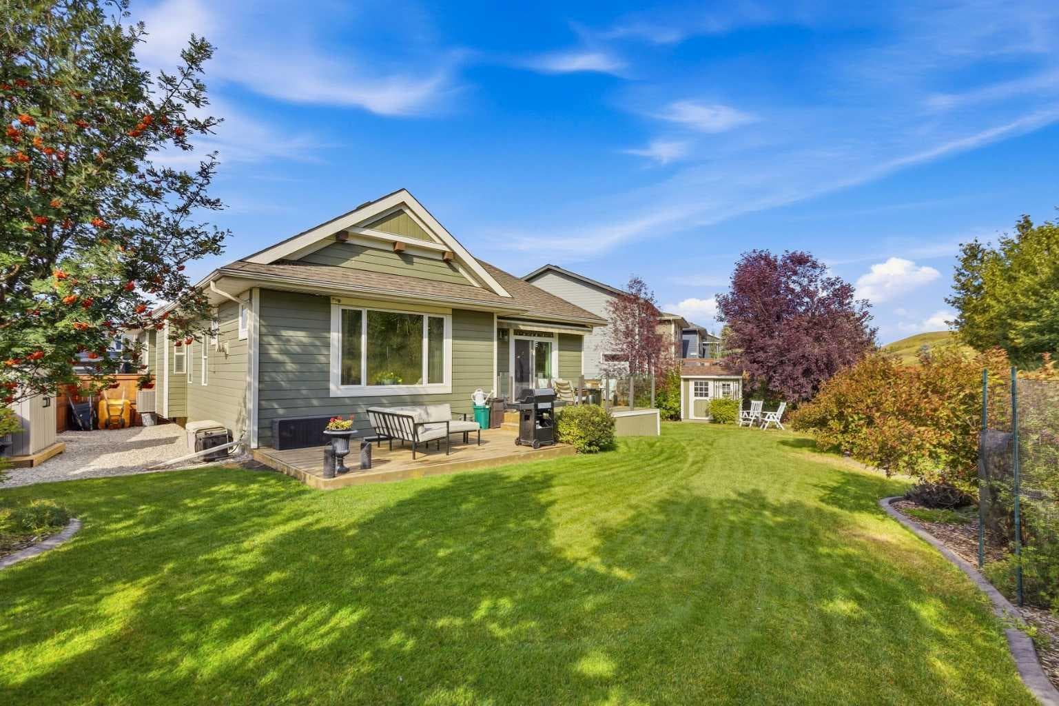 110 Cranbrook Hill SE