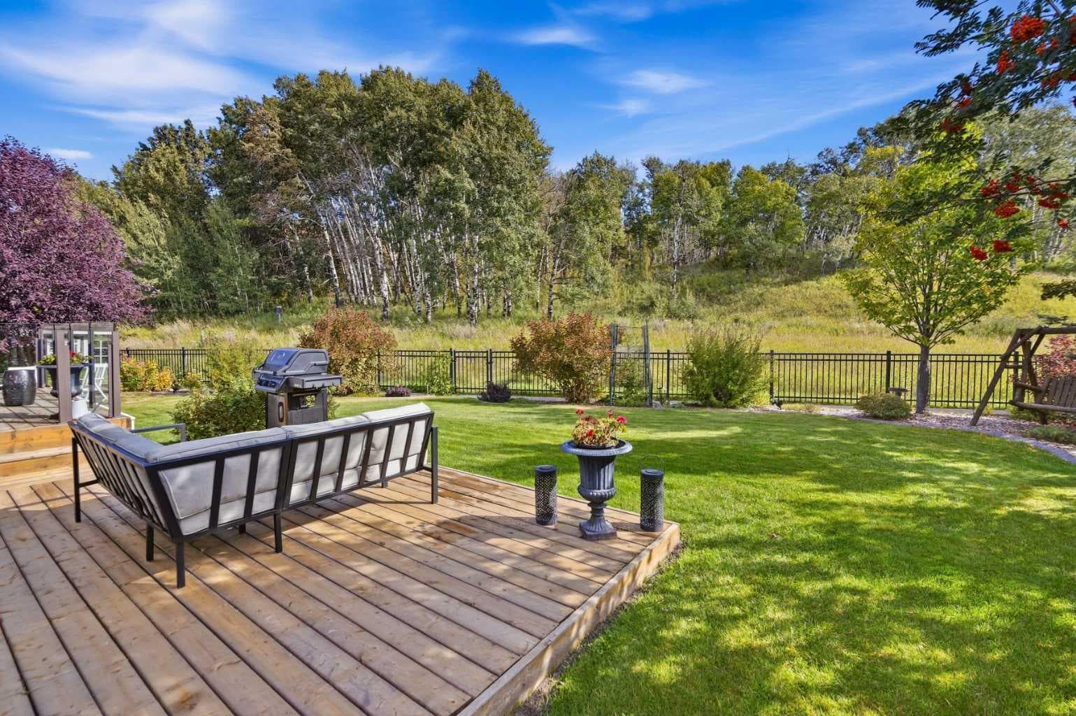 110 Cranbrook Hill SE