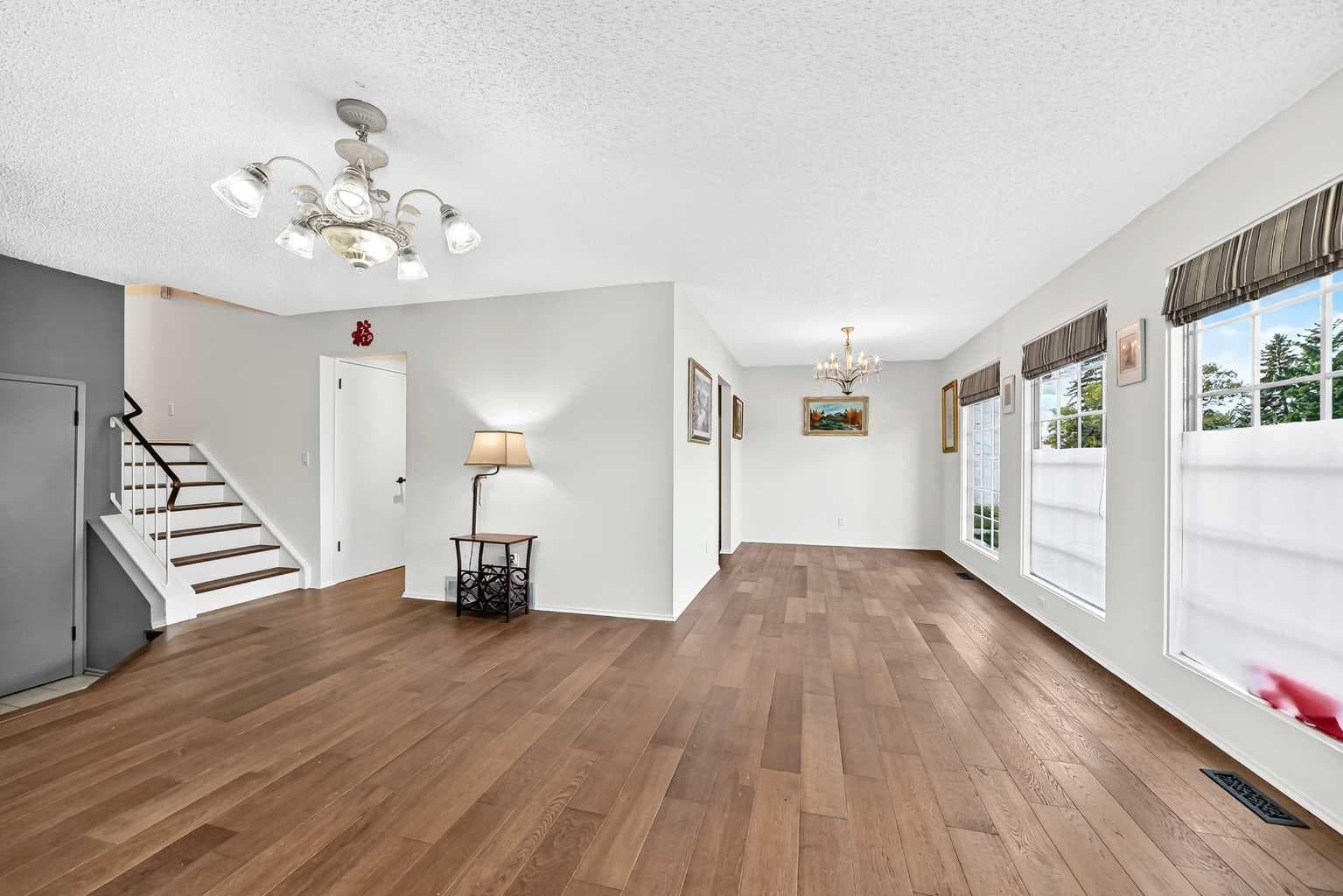 15 Maidstone Place NE