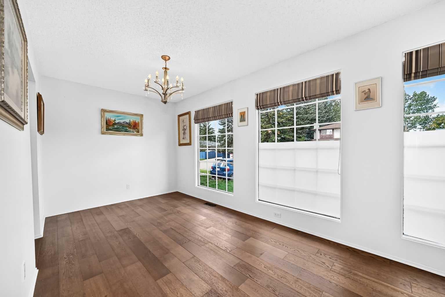15 Maidstone Place NE