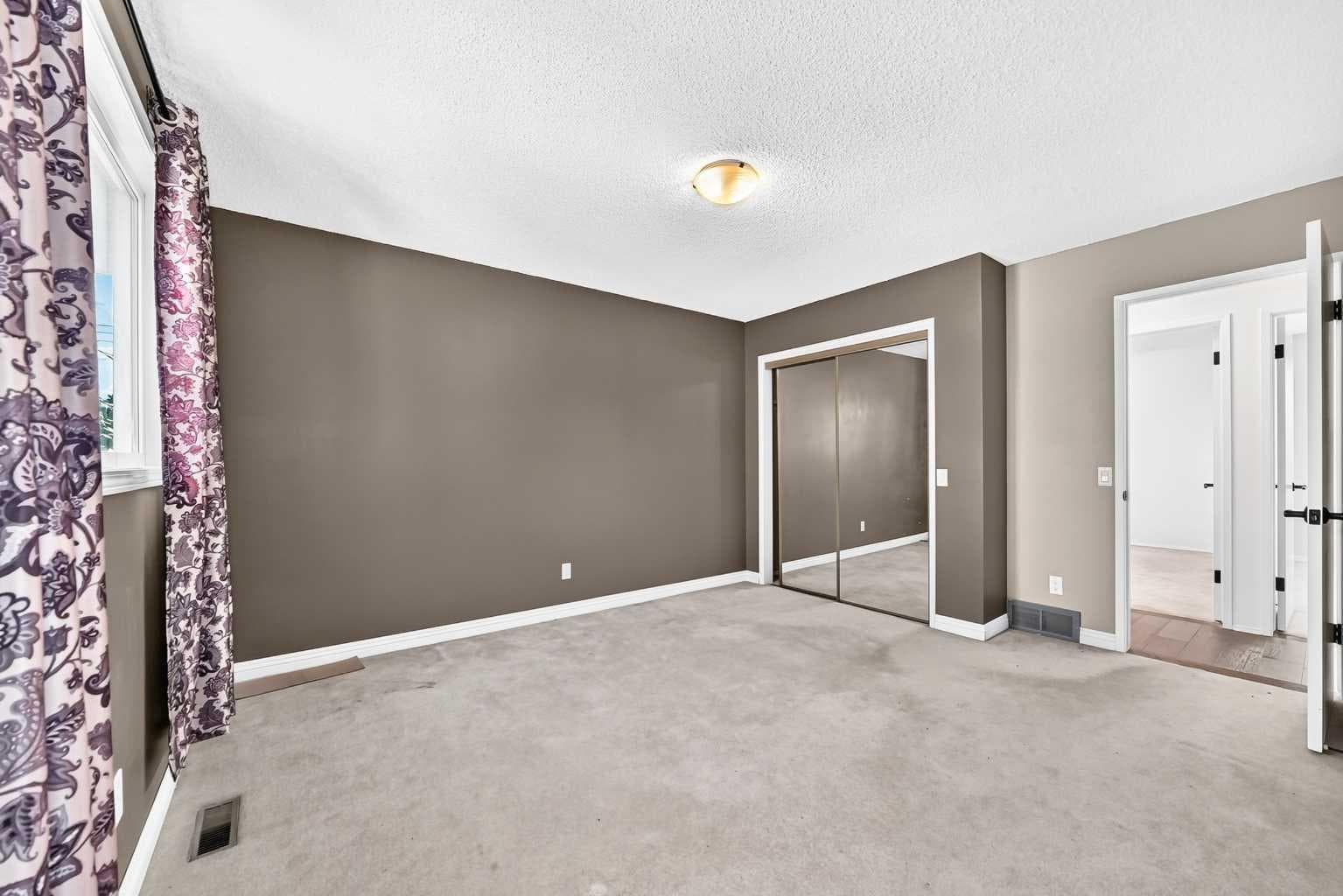 15 Maidstone Place NE