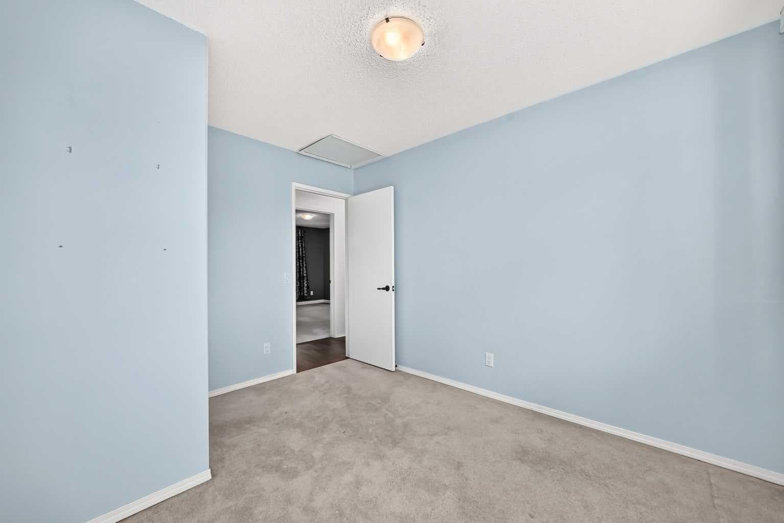 15 Maidstone Place NE