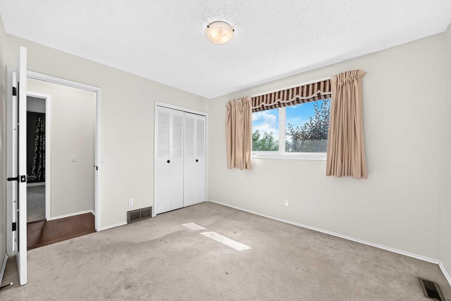 15 Maidstone Place NE