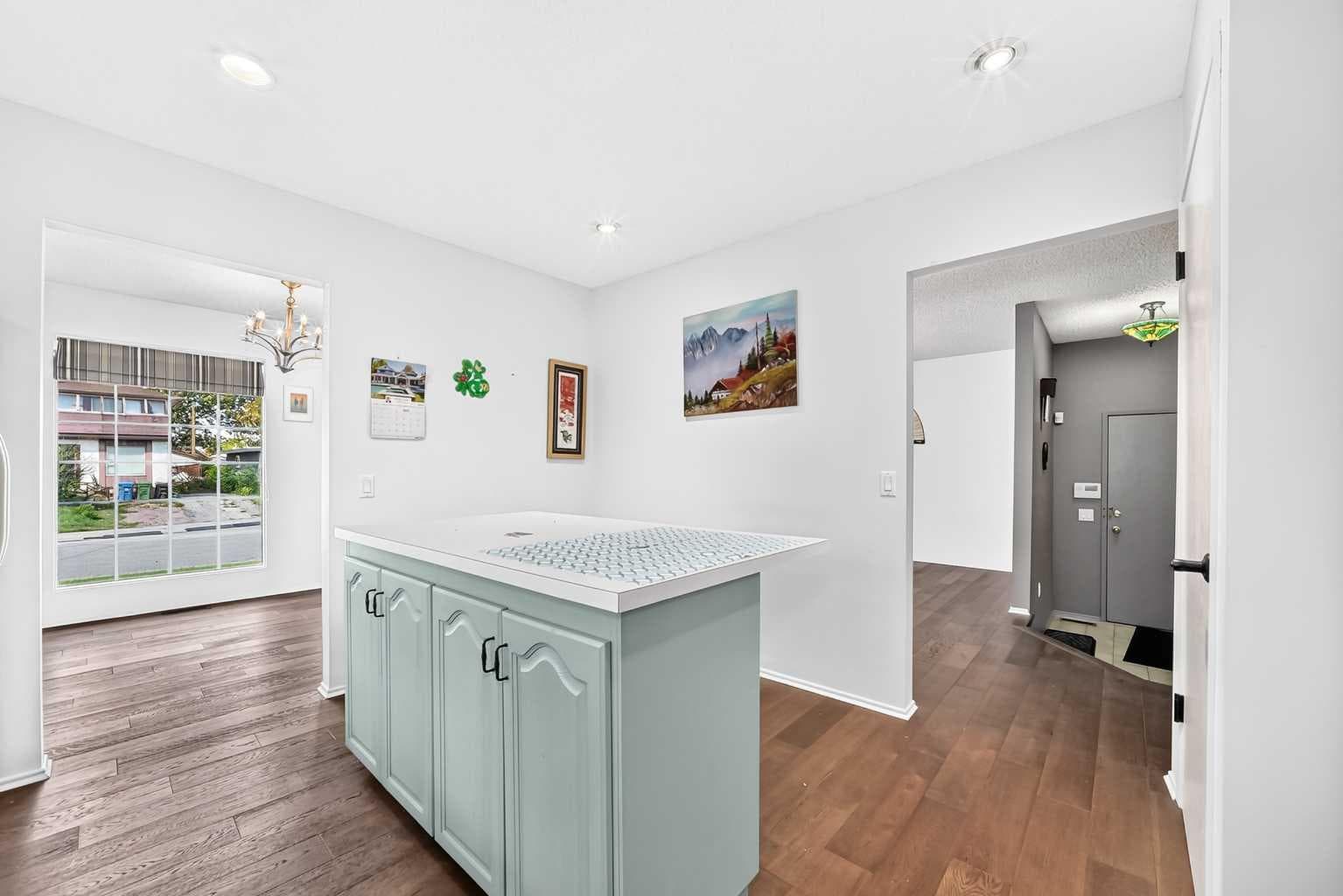 15 Maidstone Place NE