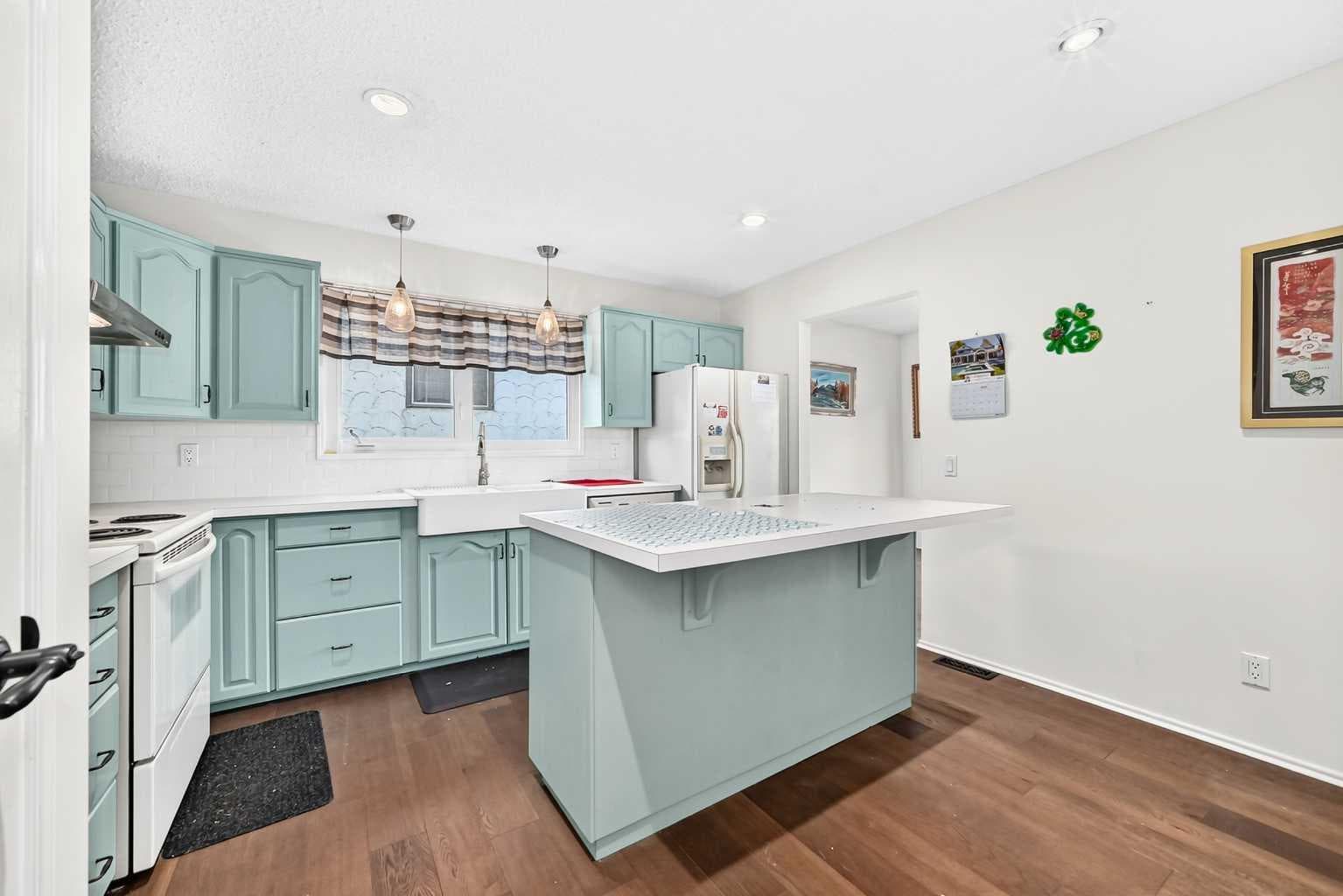 15 Maidstone Place NE