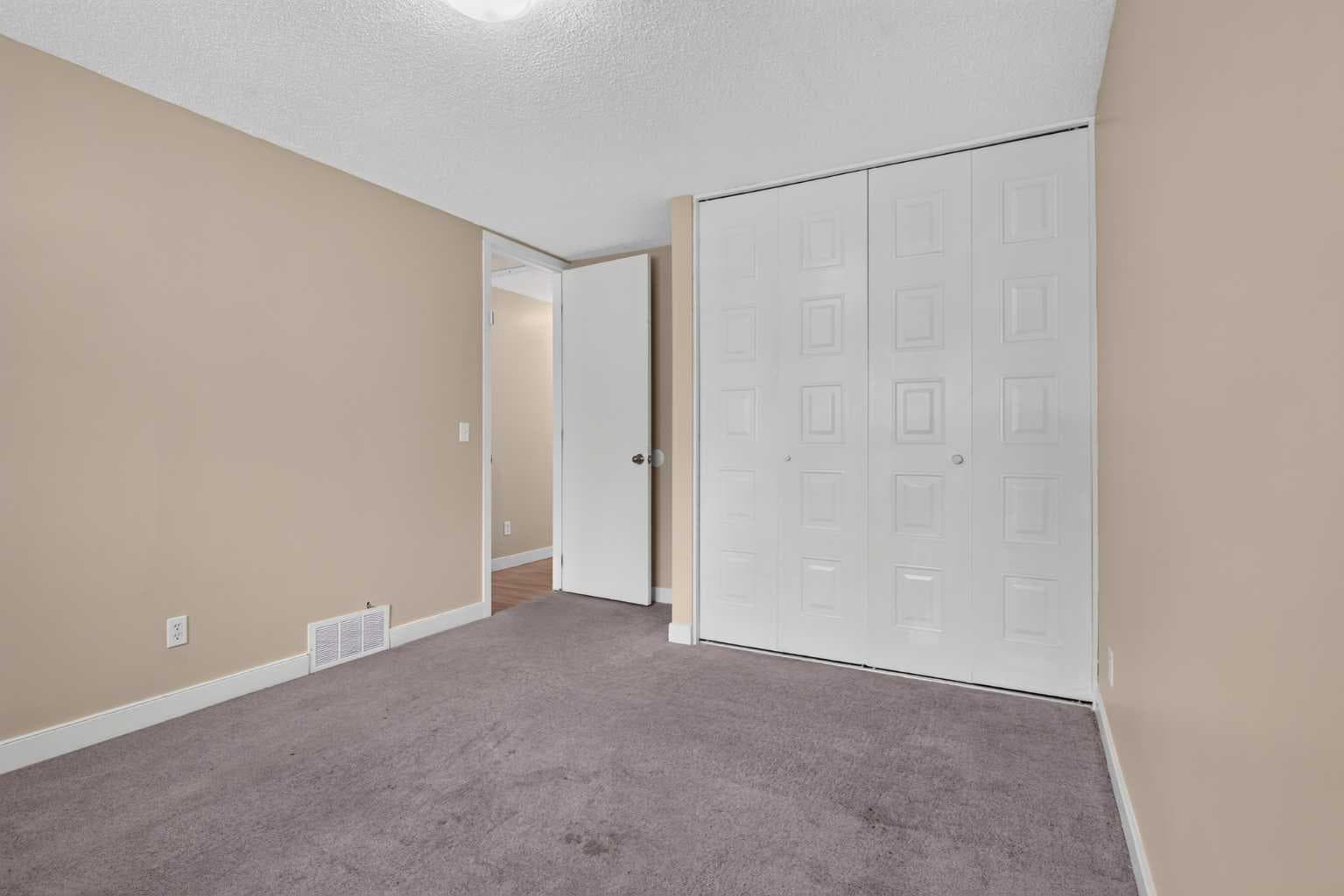 112 Abalone Place NE