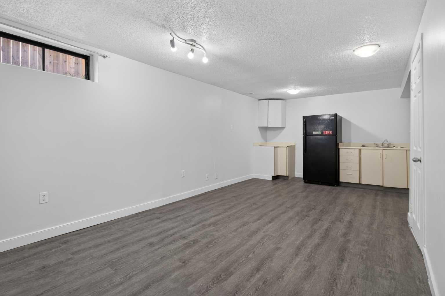 112 Abalone Place NE