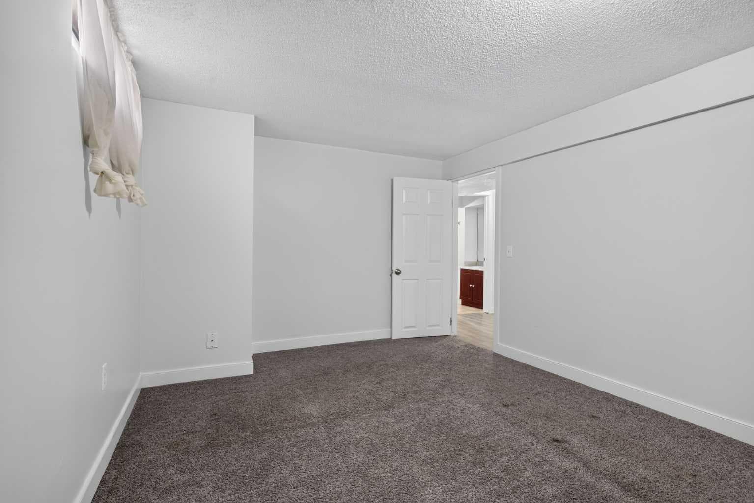 112 Abalone Place NE