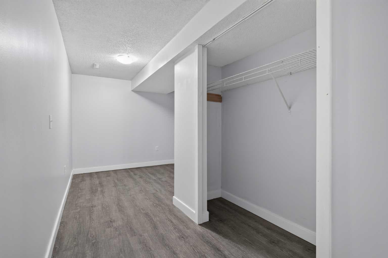 112 Abalone Place NE