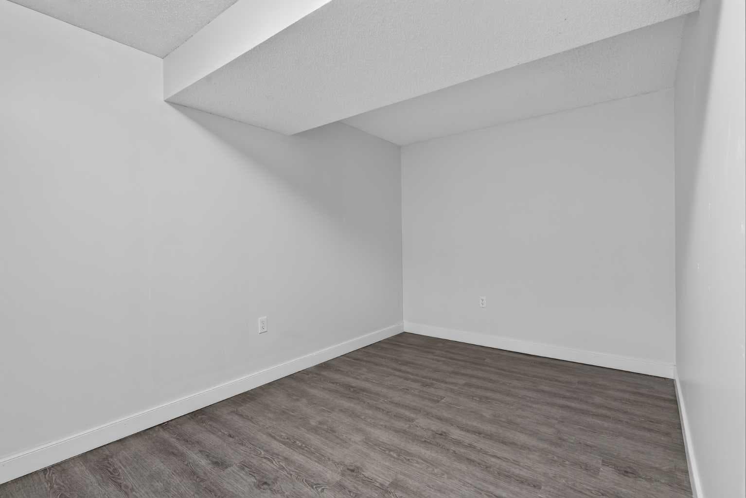 112 Abalone Place NE
