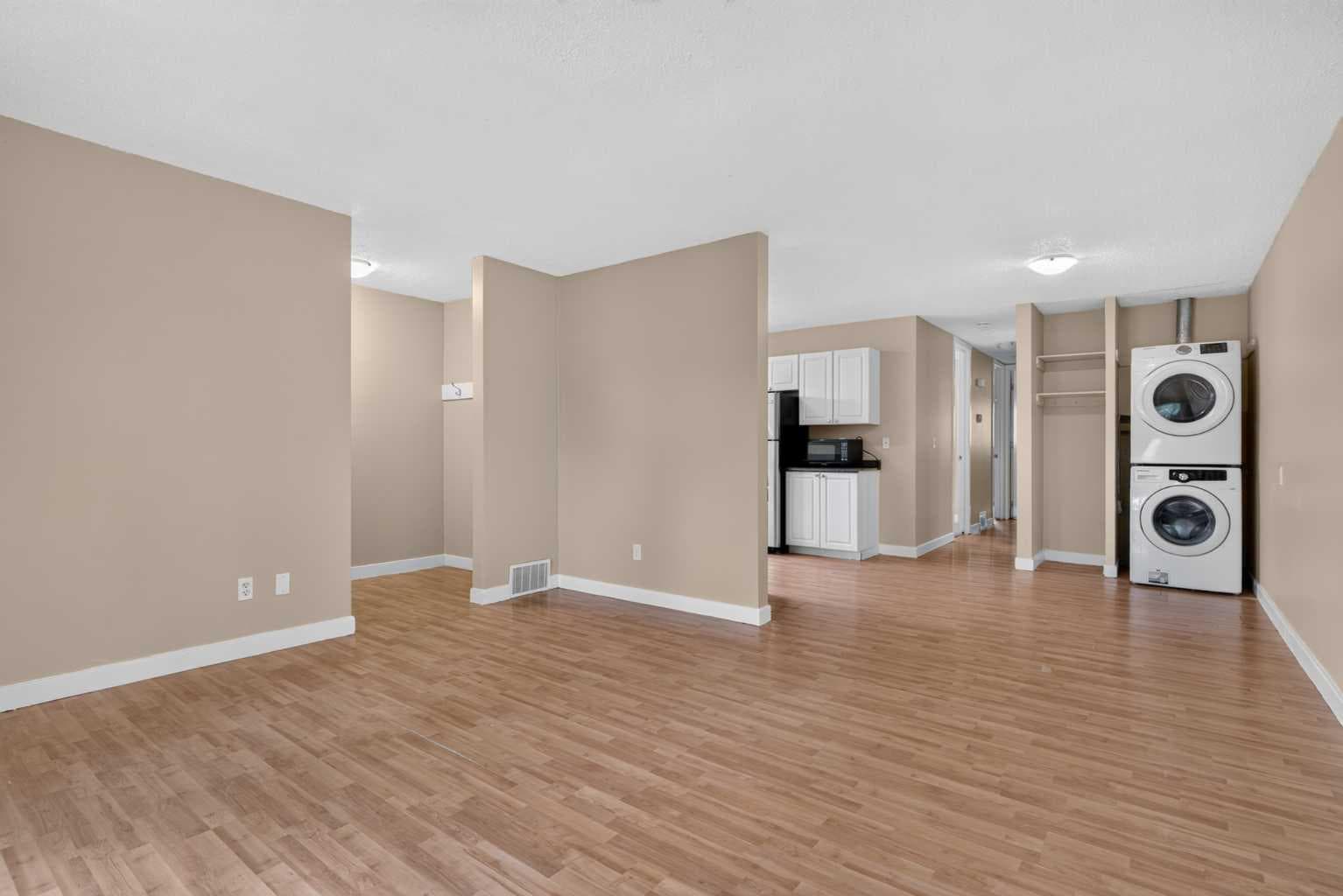 112 Abalone Place NE