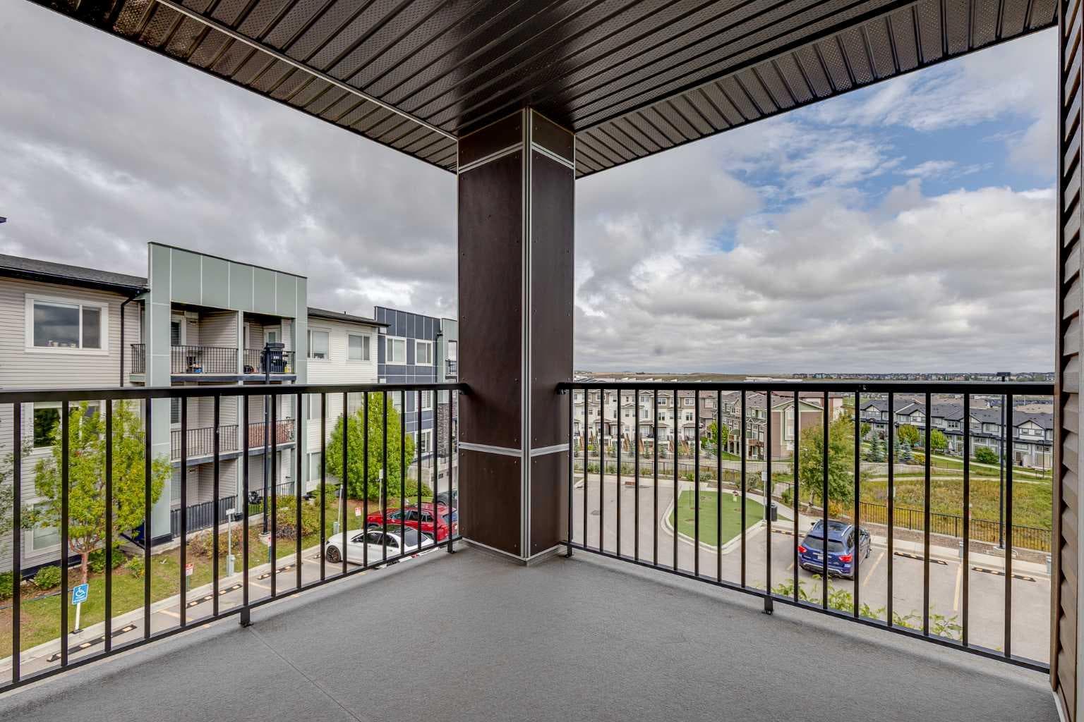 302, 20 Sage Hill Terrace NW
