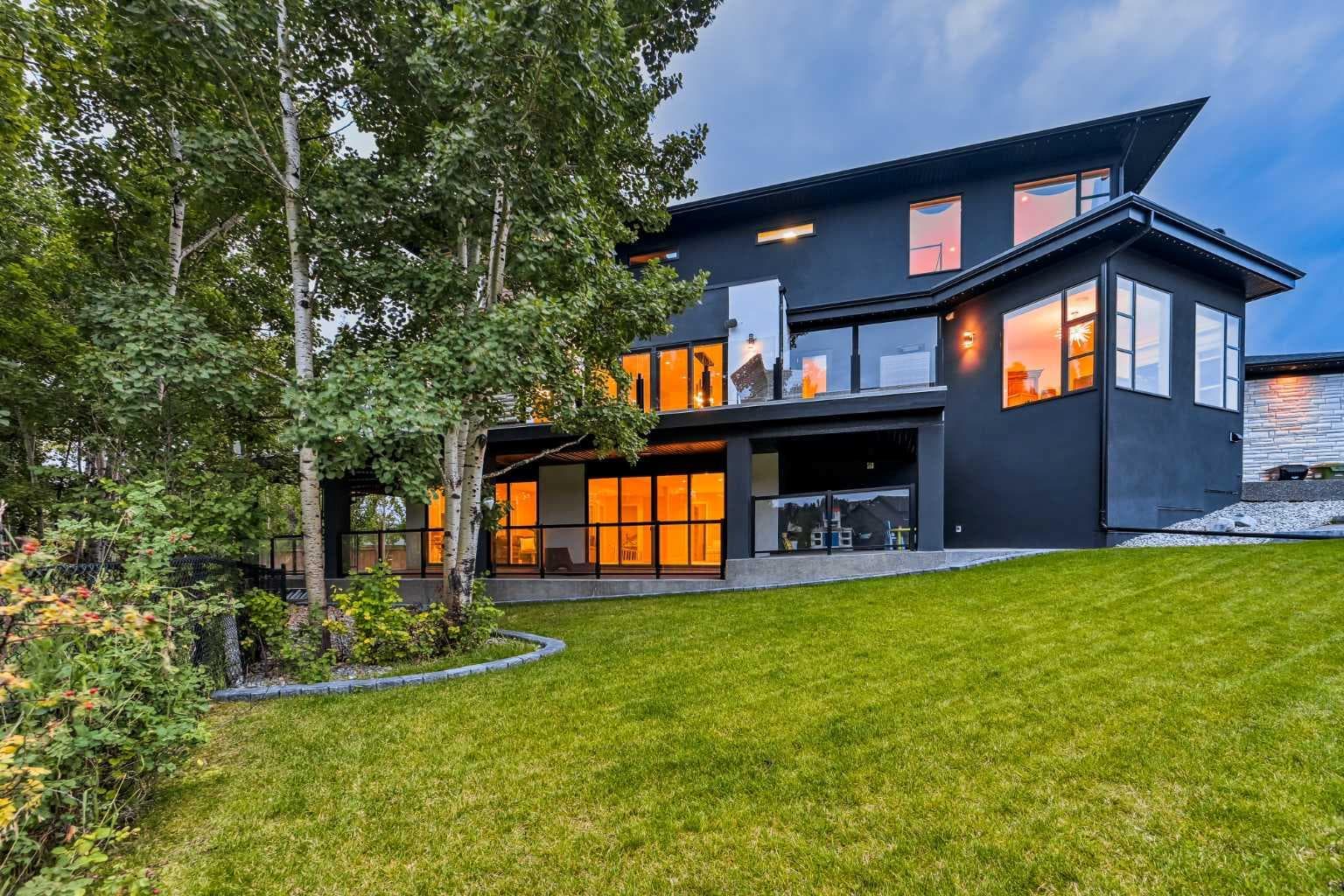 234 Fortress Bay SW