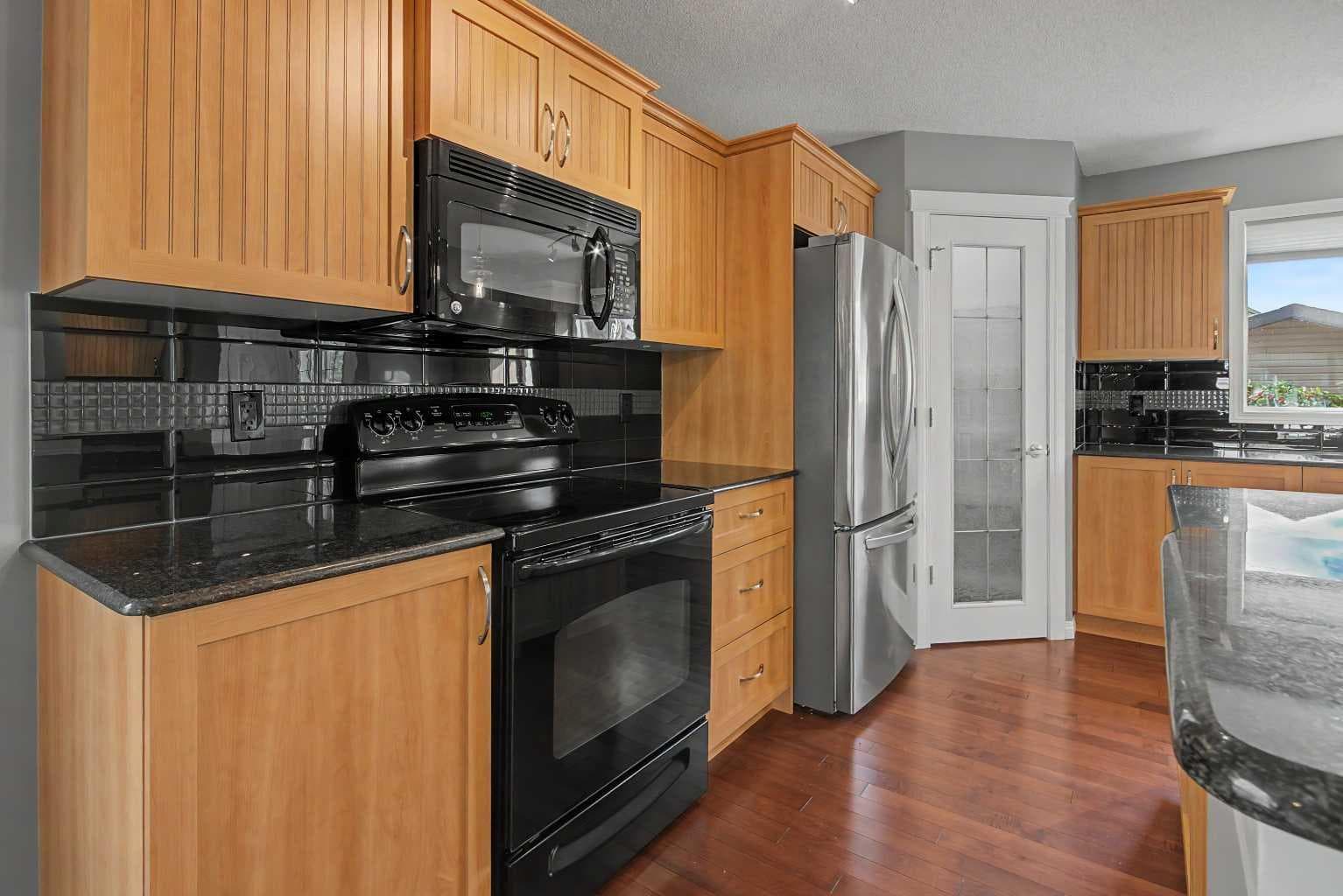 156 Morningside Manor SW