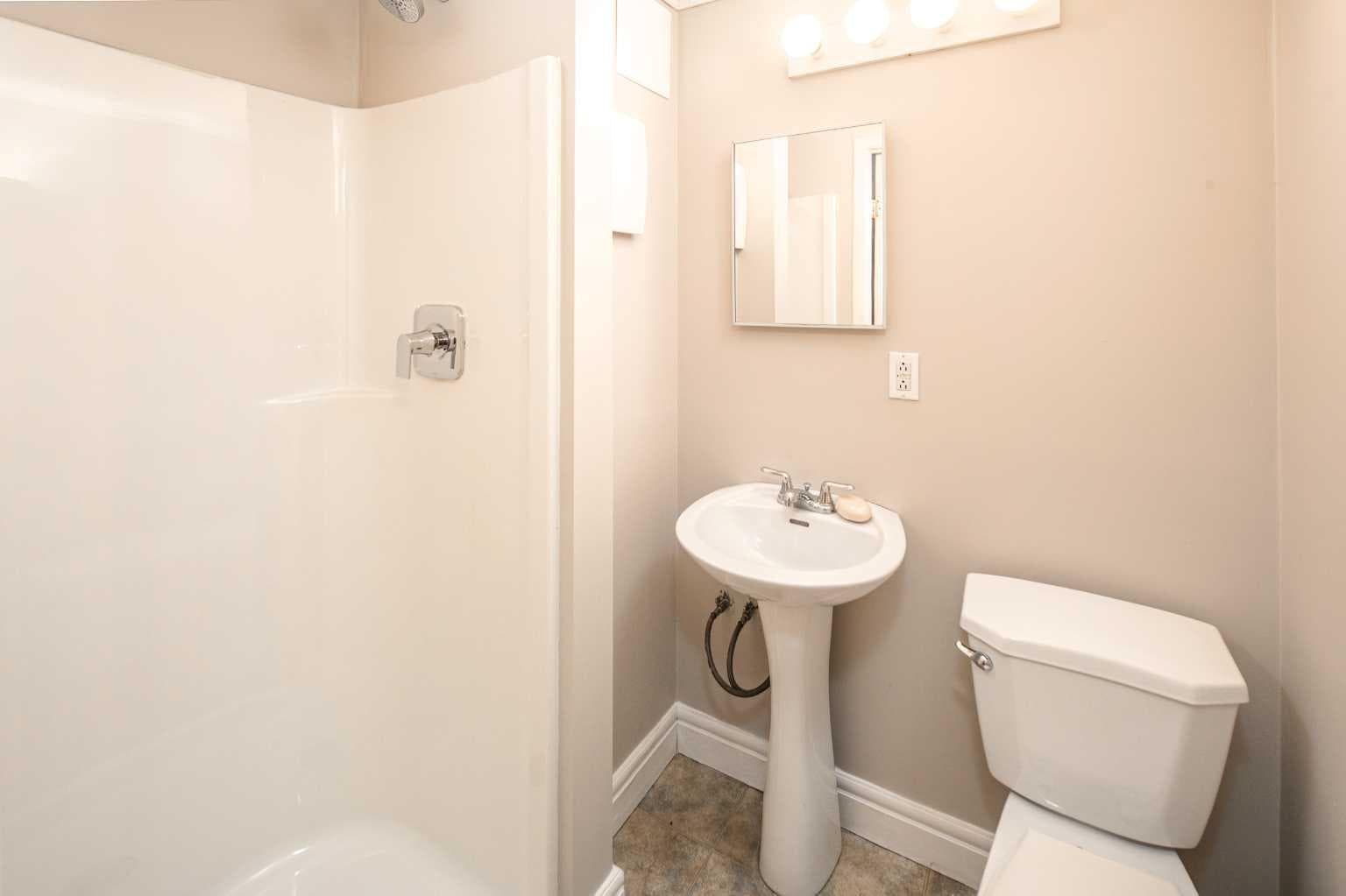 42, 380 Bermuda Drive NW