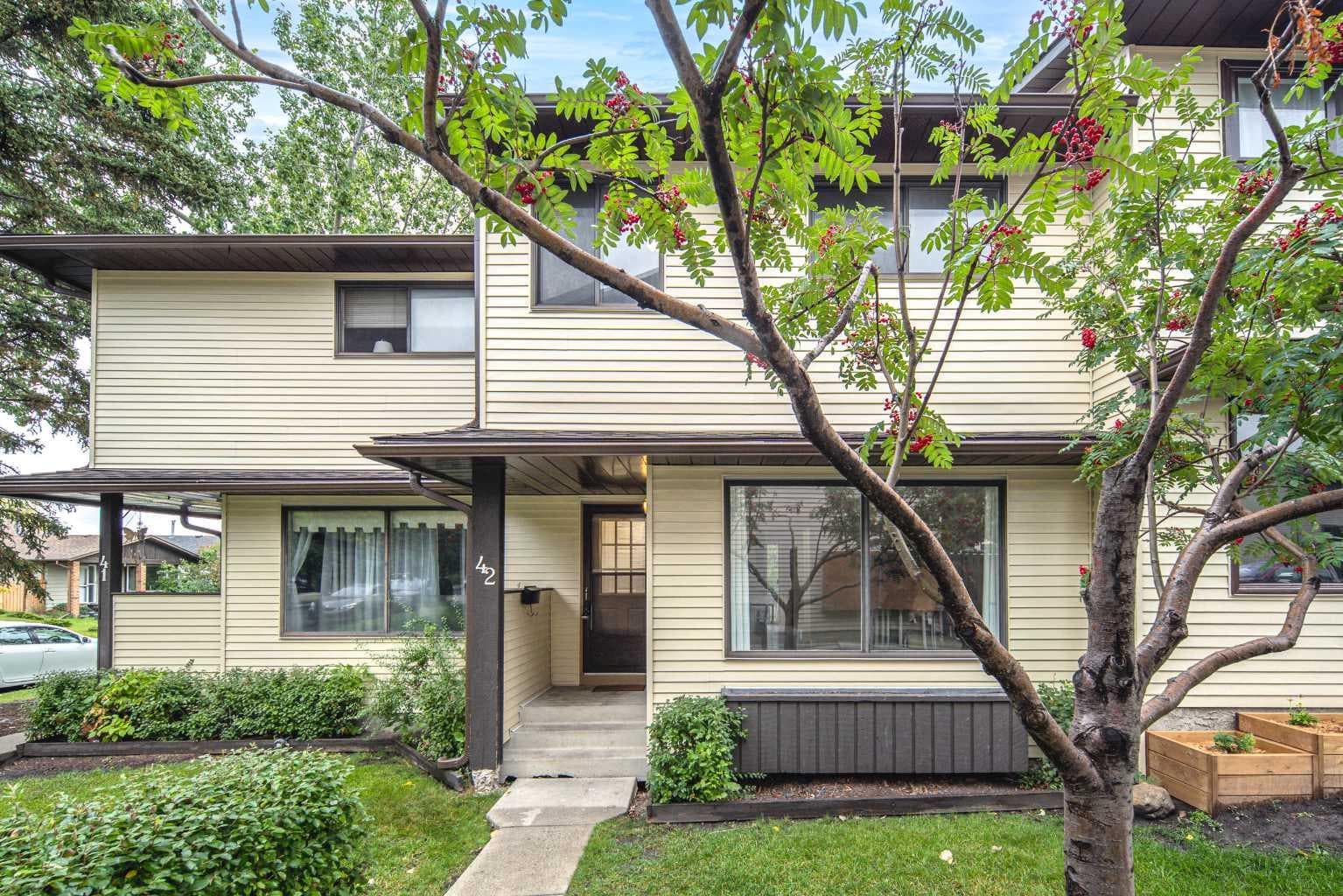 42, 380 Bermuda Drive NW