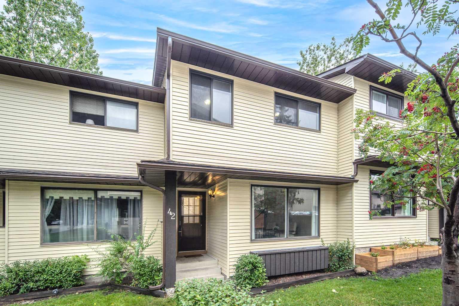 42, 380 Bermuda Drive NW