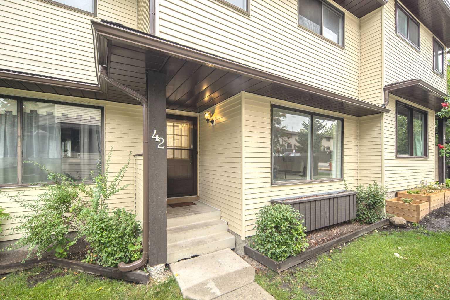 42, 380 Bermuda Drive NW