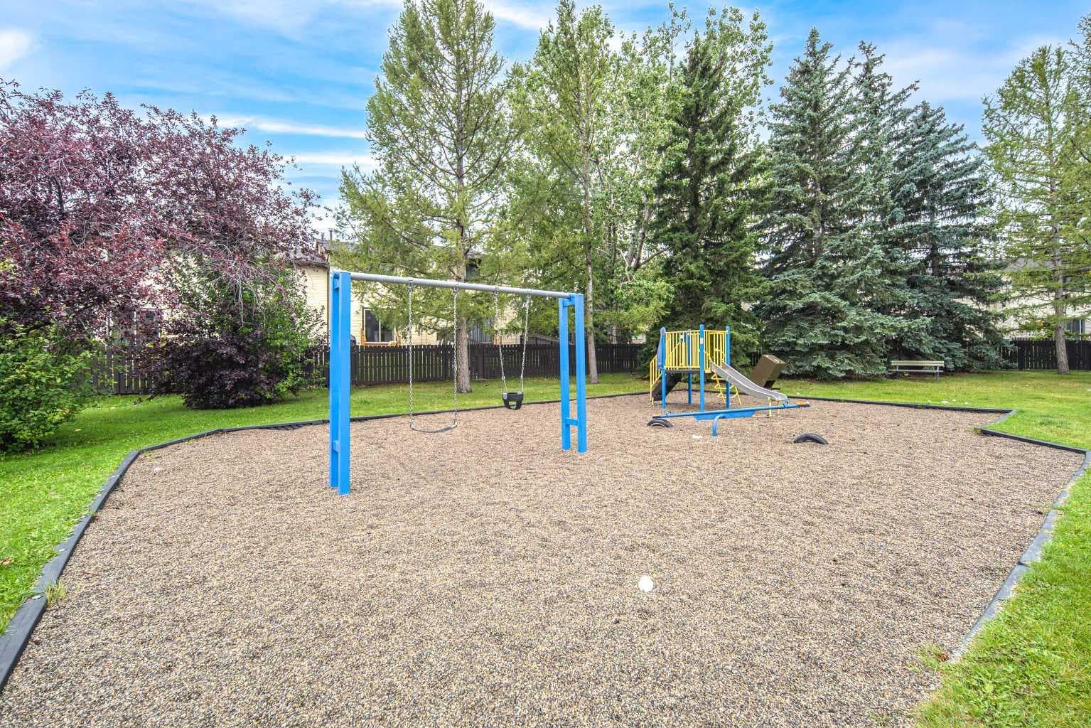 42, 380 Bermuda Drive NW