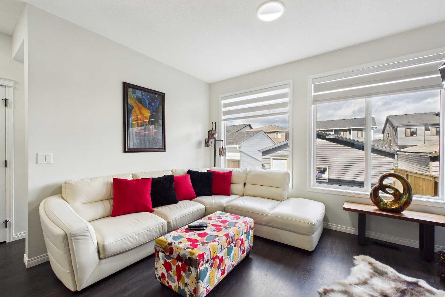 24 Rowmont Common NW