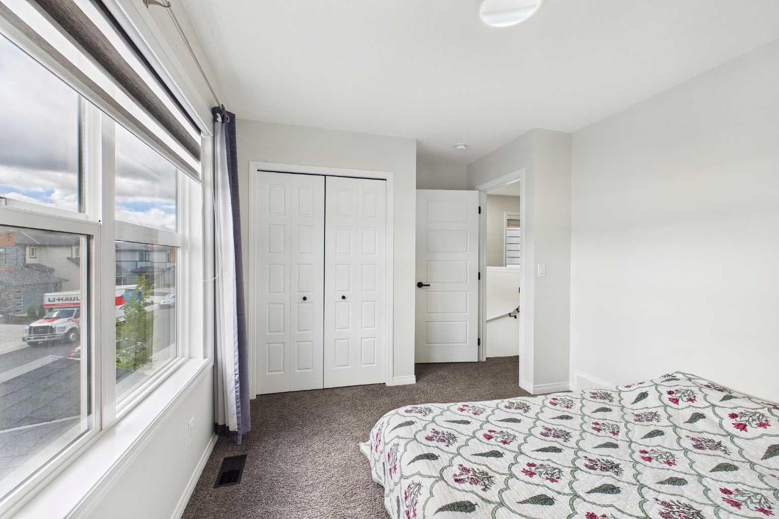 24 Rowmont Common NW