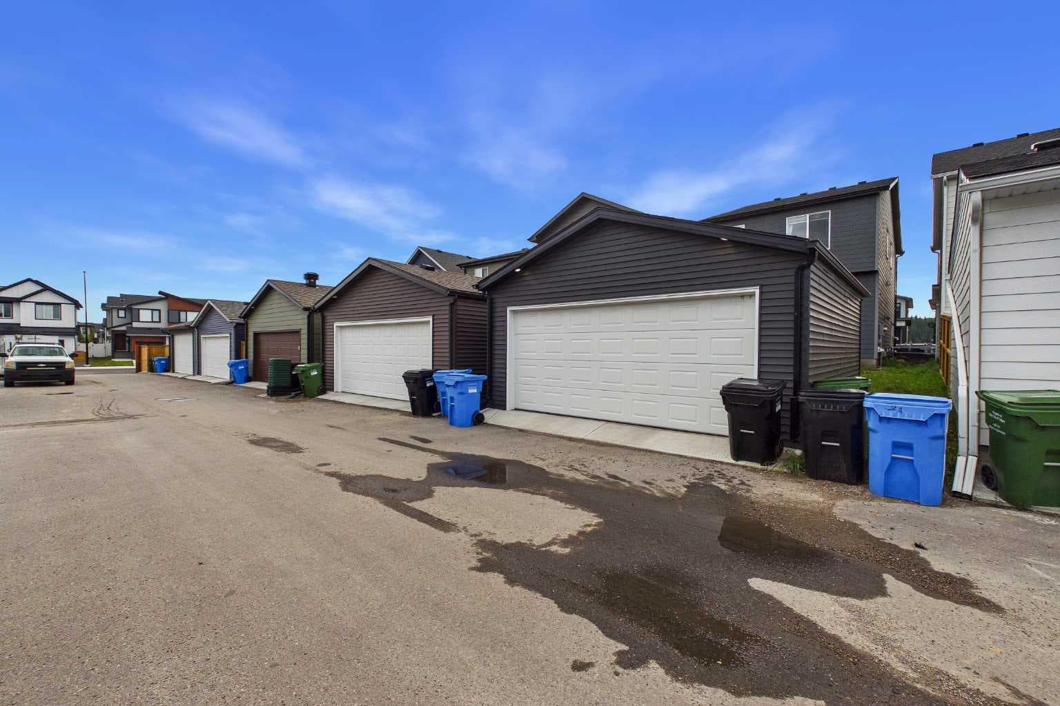24 Rowmont Common NW