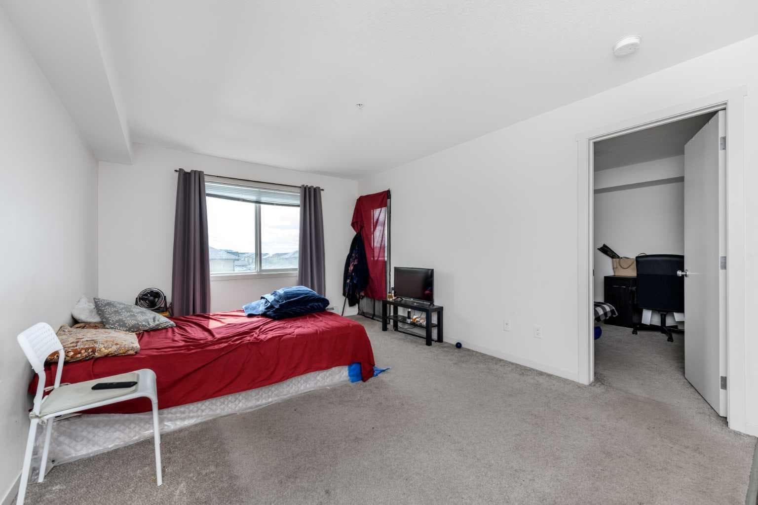 2314, 181 Skyview Ranch Manor NE